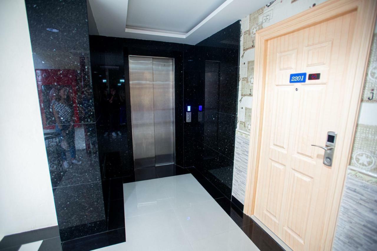 Best Western Royal Buriram Exteriör bild